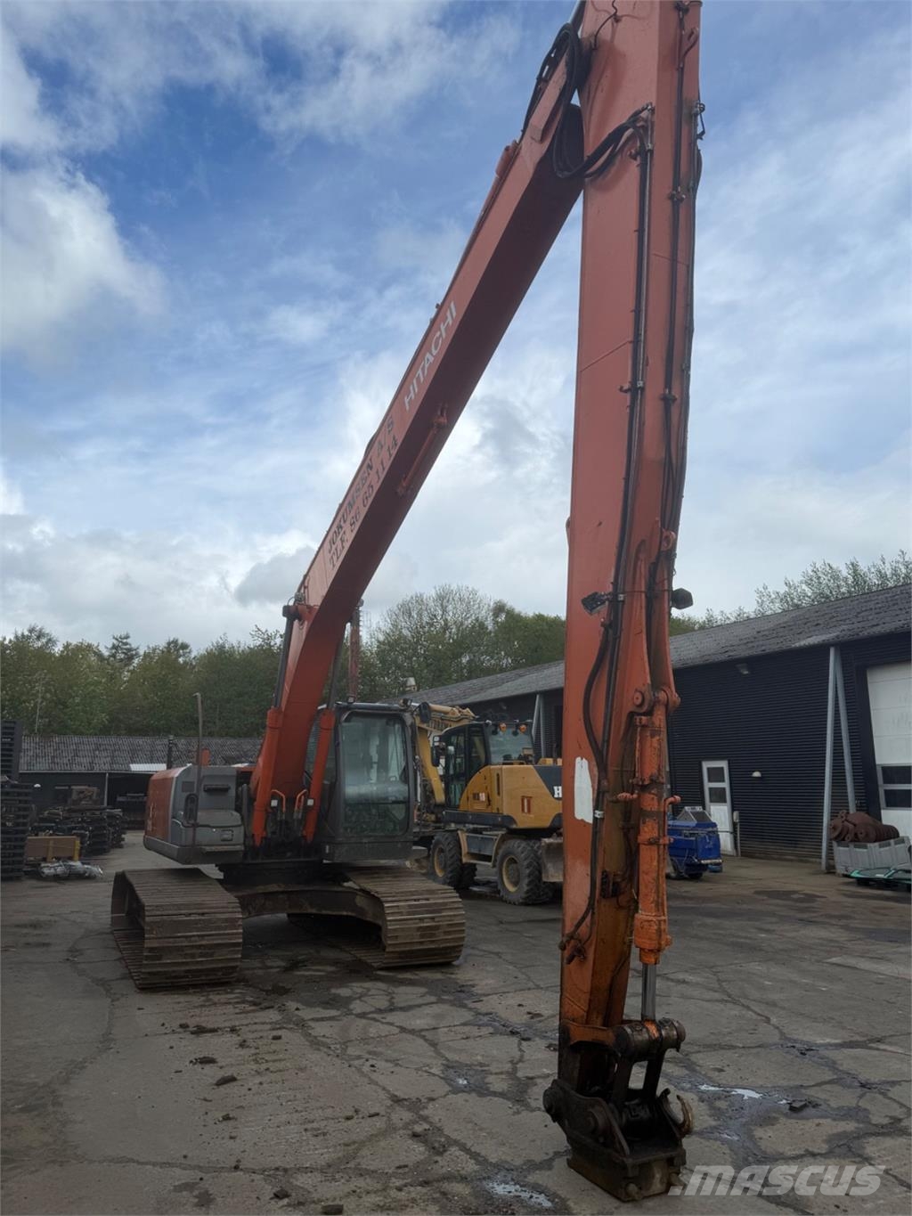 Hitachi ZX210 Escavatori cingolati
