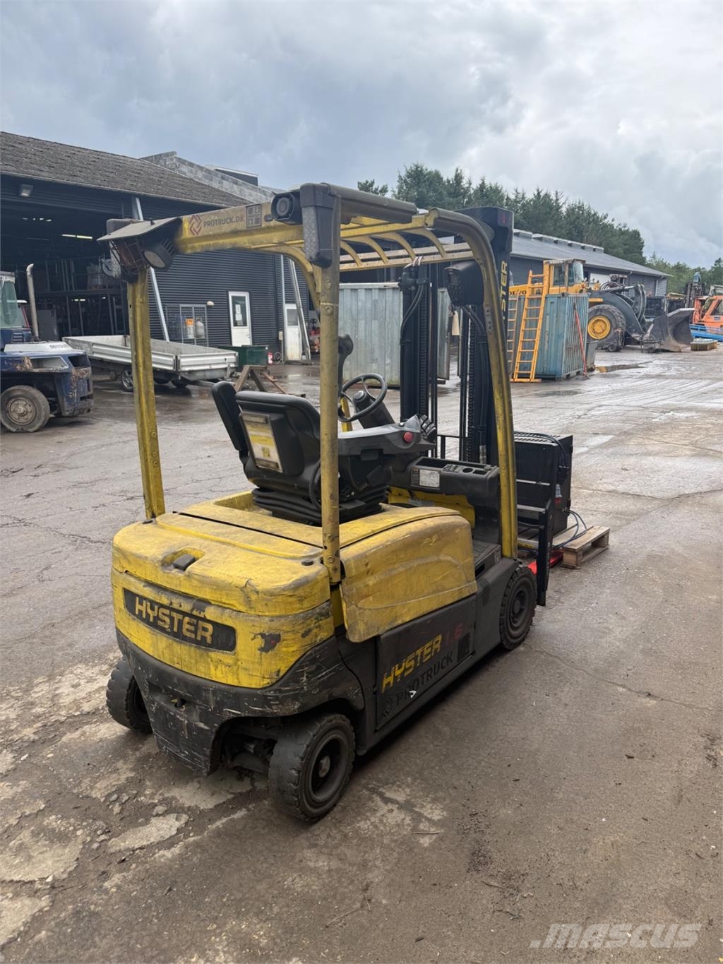Hyster J1.6XN Elektrikli forkliftler