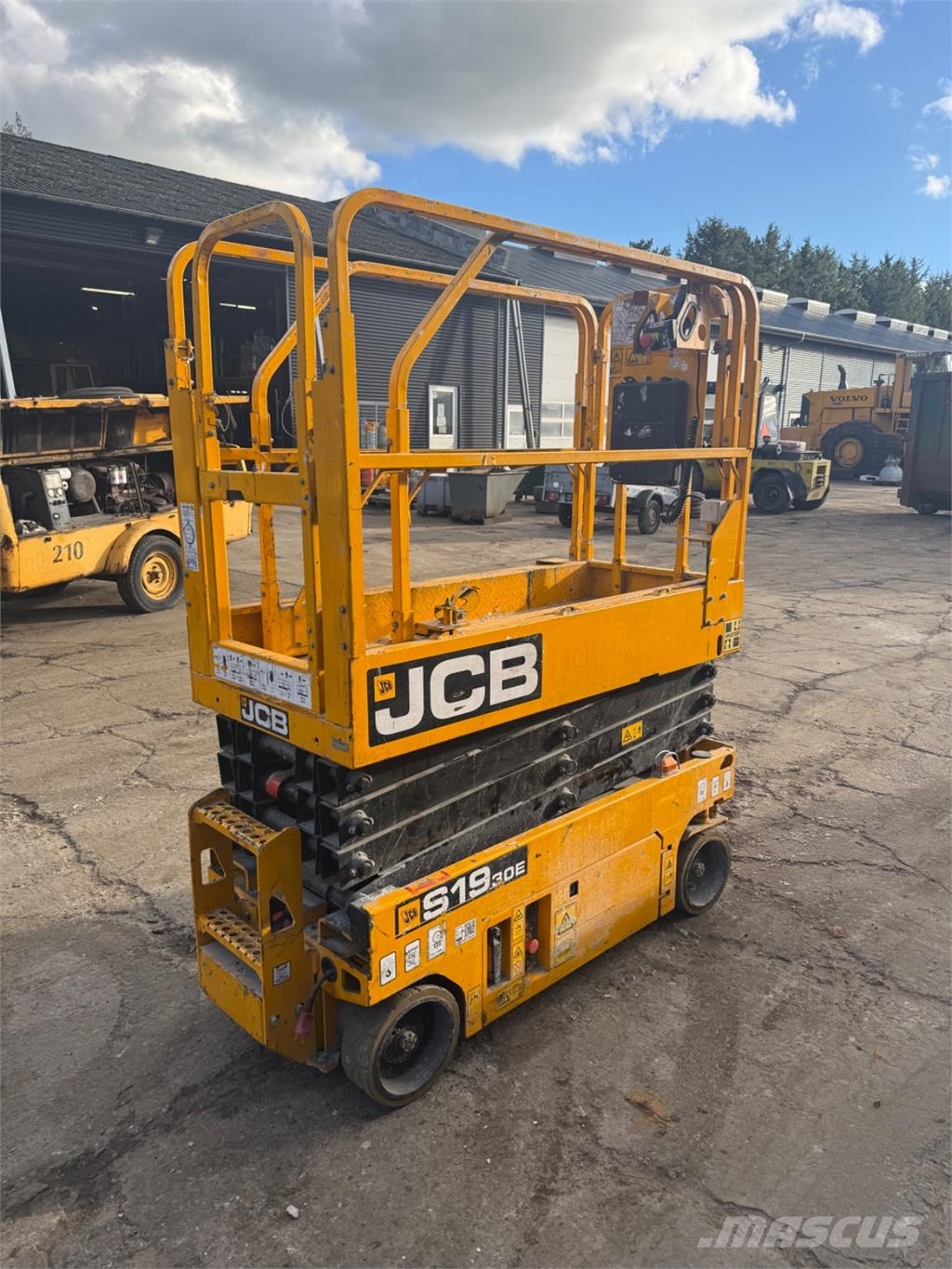 JCB S1930E Škarjaste dvižne ploščadi