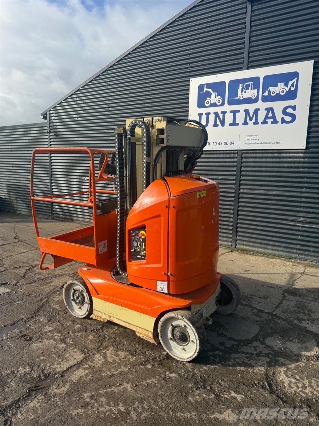 JLG Toucan 8E Plataforma de trabajo articulada