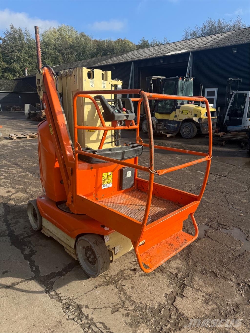 JLG Toucan 8E Plataforma de trabajo articulada
