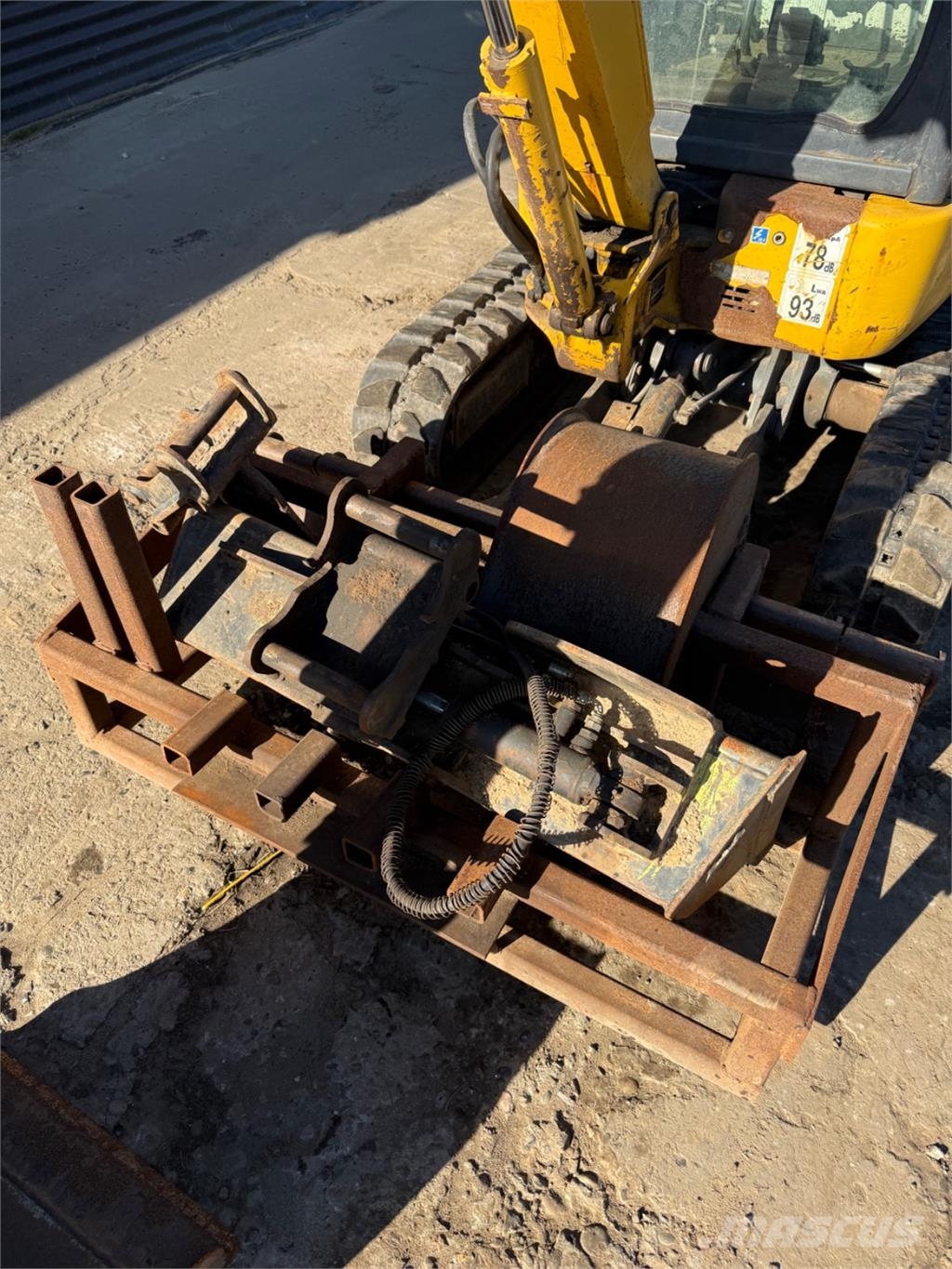 Komatsu PC16 Mini ekskavatori < 7 t