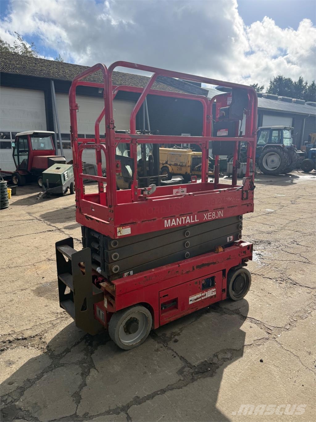 Mantall XE80N Šķerveida pacēlāji