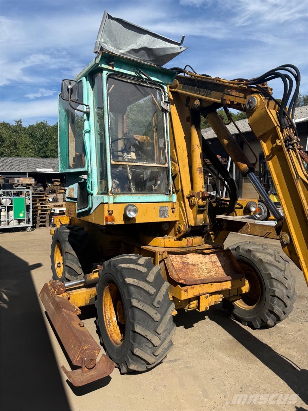 Mecalac CX11 لوادر بعجل