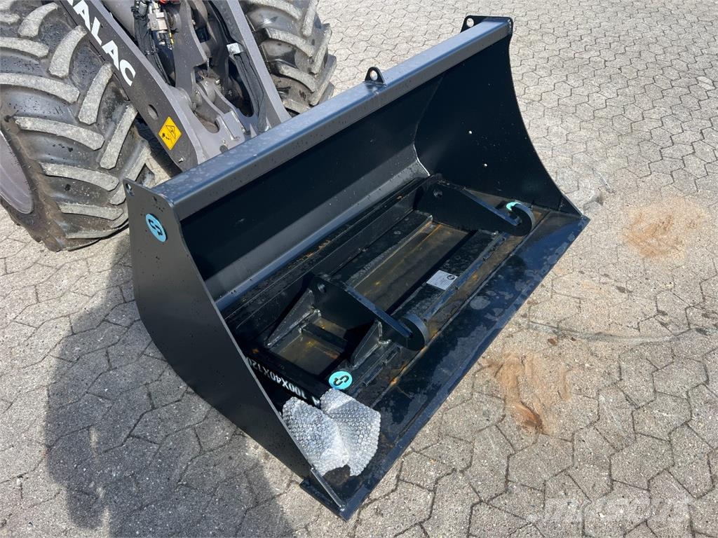 Mecalac MCL6+ / Skovl og pallegafler Minicarregadeiras