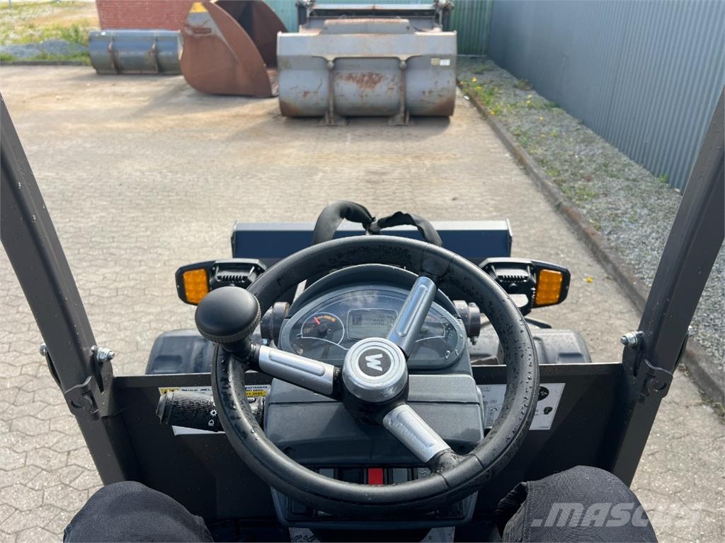 Mecalac MCL6+ / Skovl og pallegafler Minicarregadeiras