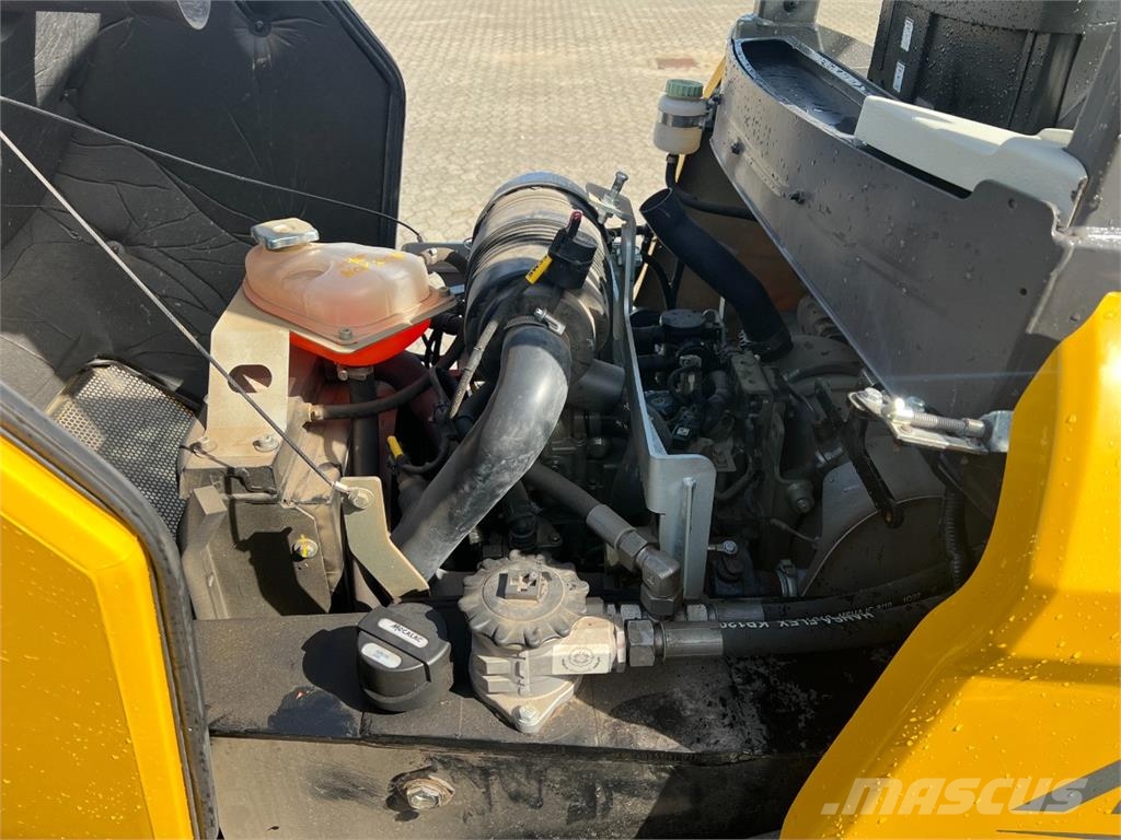 Mecalac MCL6+ / Skovl og pallegafler Minicarregadeiras