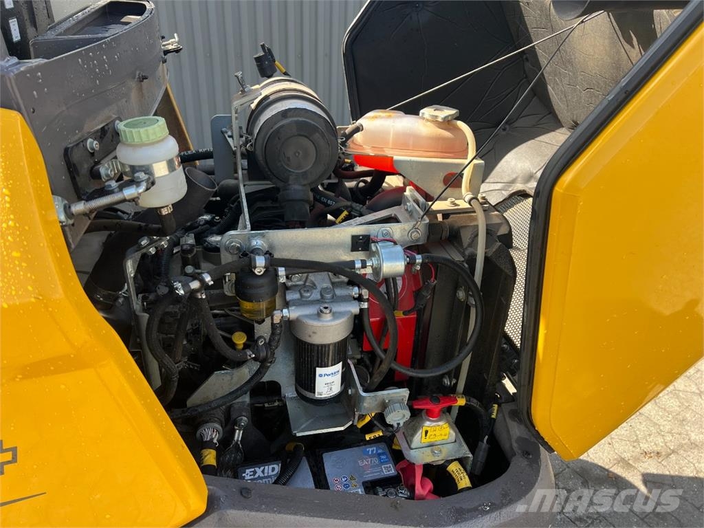 Mecalac MCL6+ / Skovl og pallegafler Minicarregadeiras