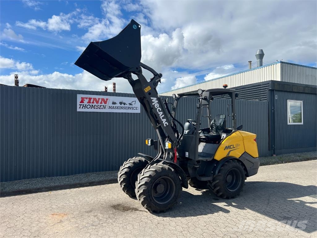 Mecalac MCL6+ / Skovl og pallegafler Minicarregadeiras