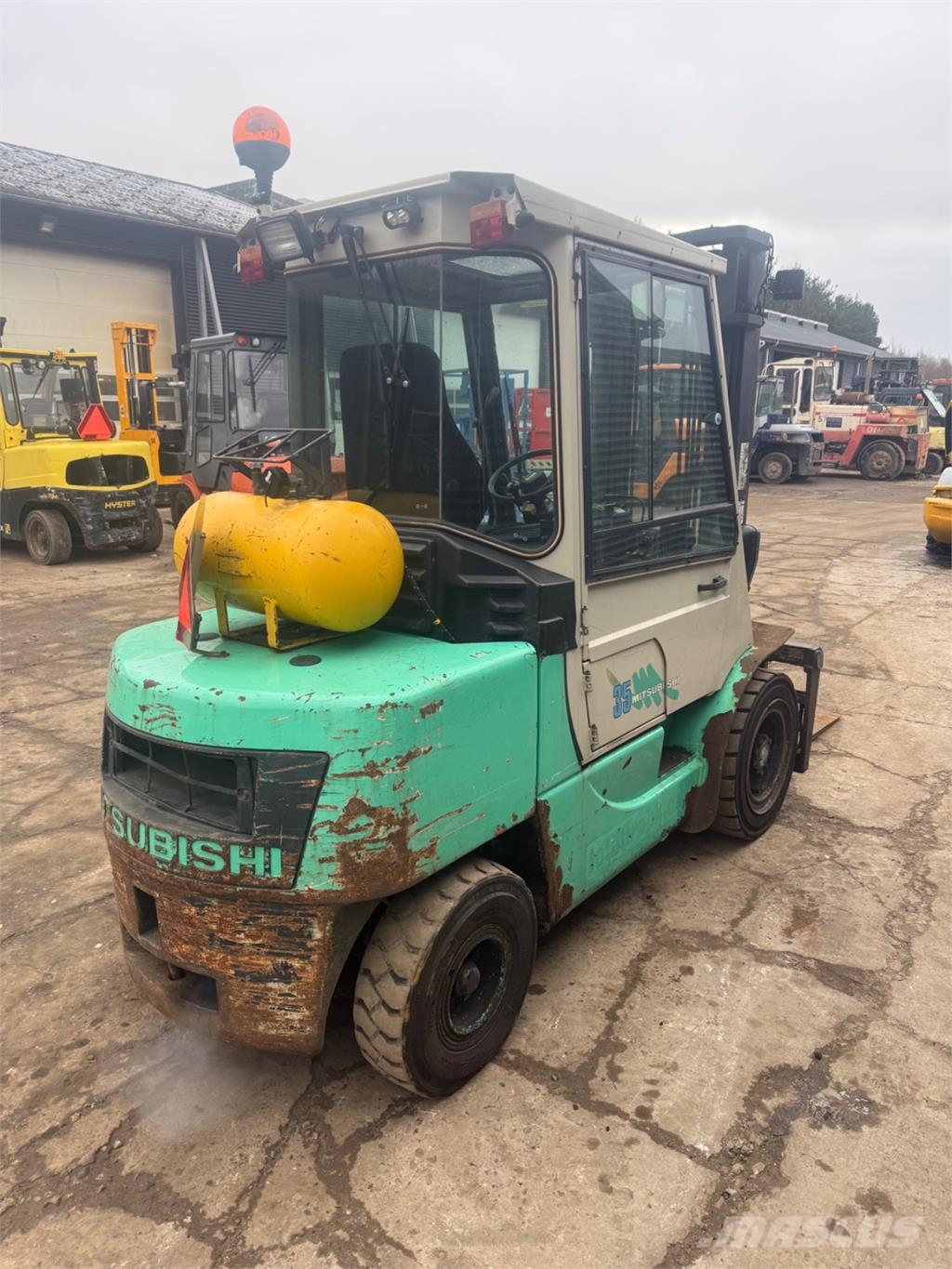 Mitsubishi FG35 شاحنات LPG