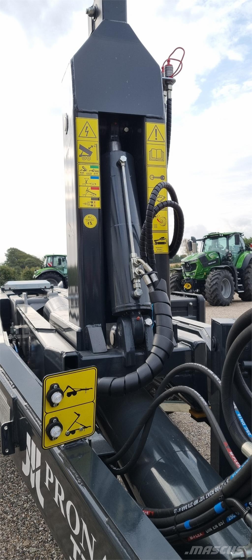 Pronar T285/1 KROGHEJSVOGN MED 2 KREDS BREMSER OG ALB VEN Hook lift trailers