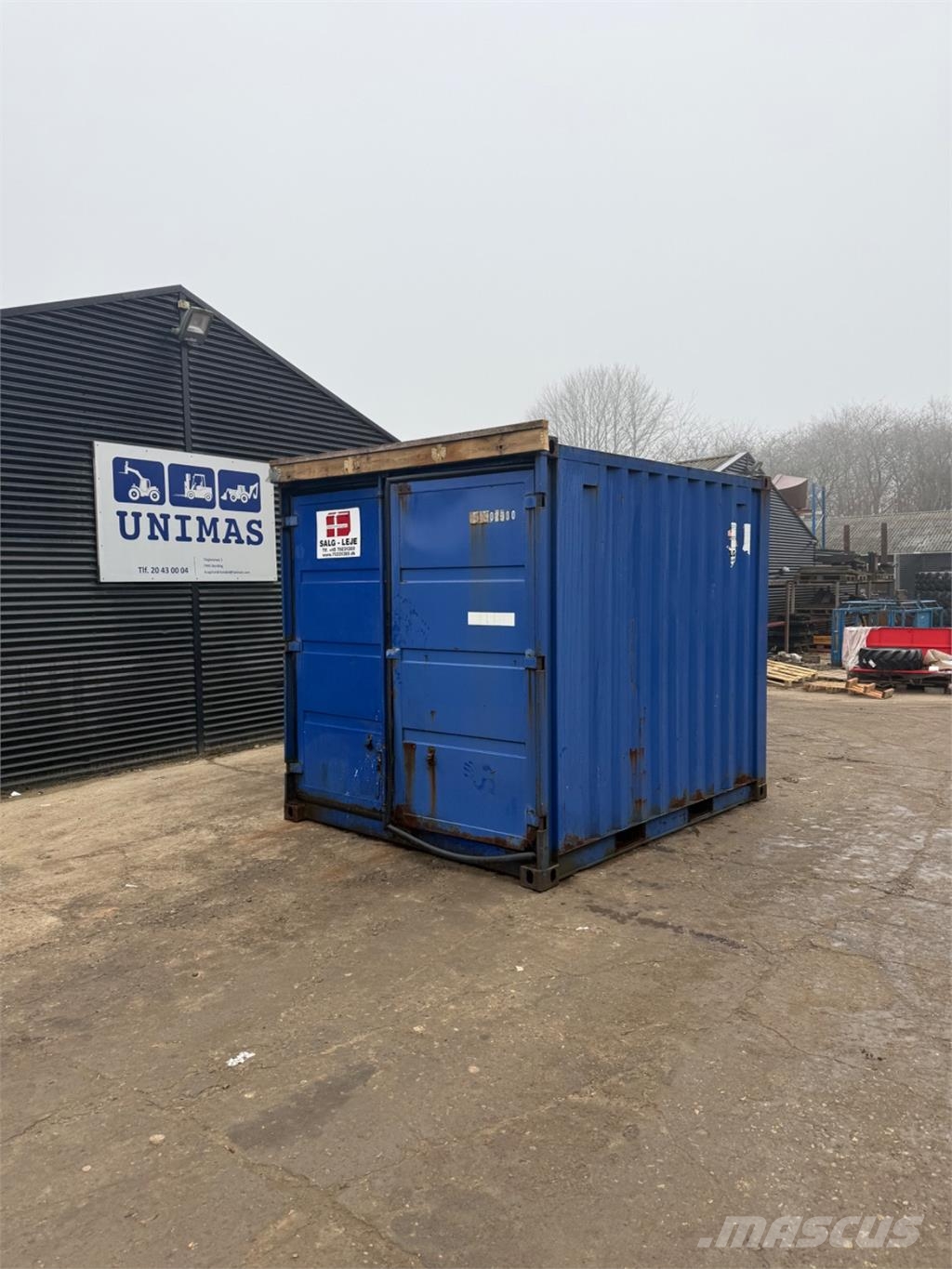 Sanitets container Shipping containers