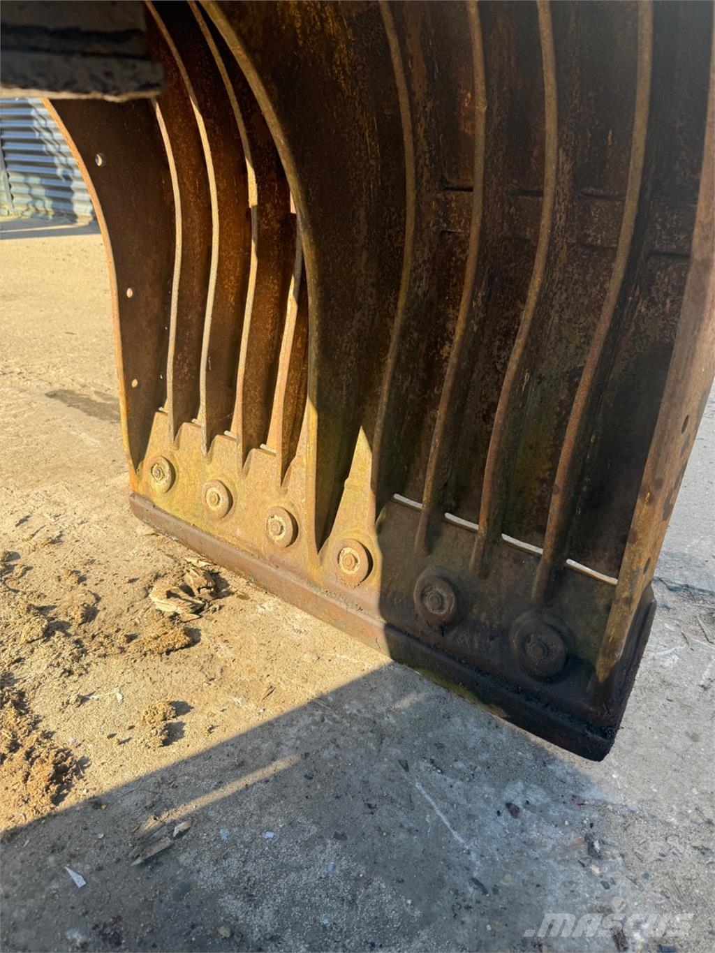  Sorteregrab med S60 Gribere
