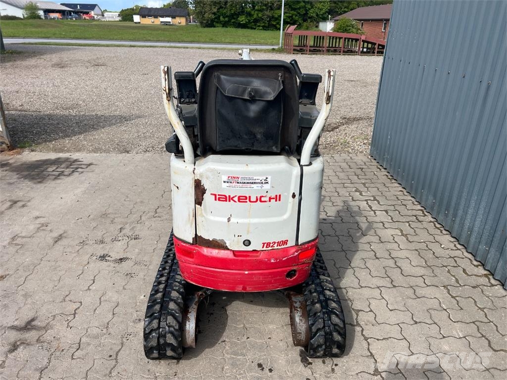 Takeuchi TB210R - Minigraver / Tiltman og 2 skolve Minibagger < 7t