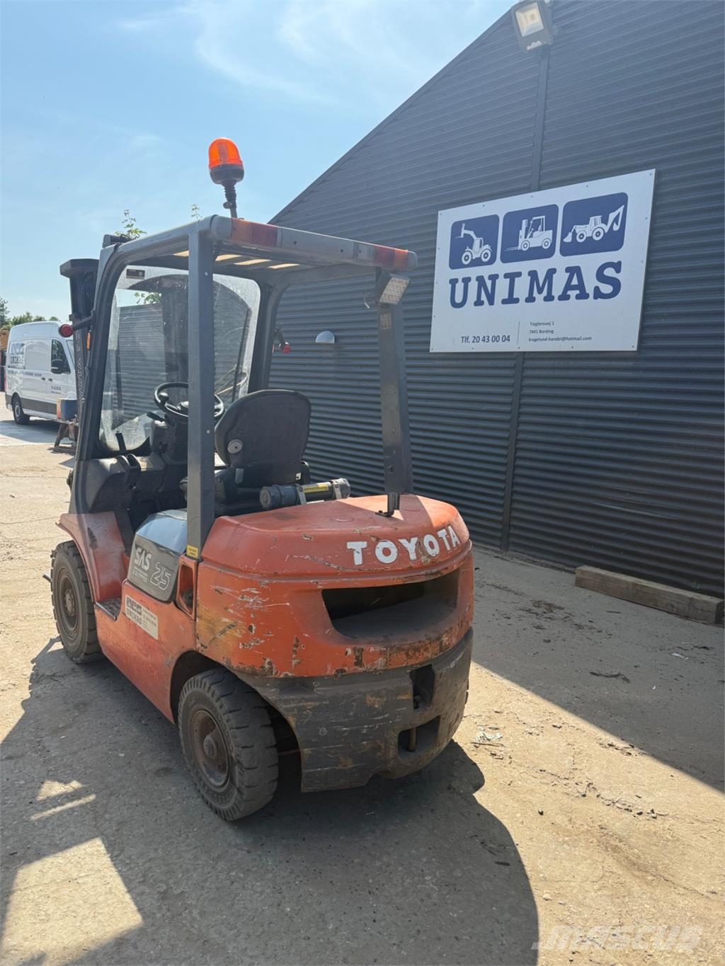 Toyota FD25 Дизелови камиони
