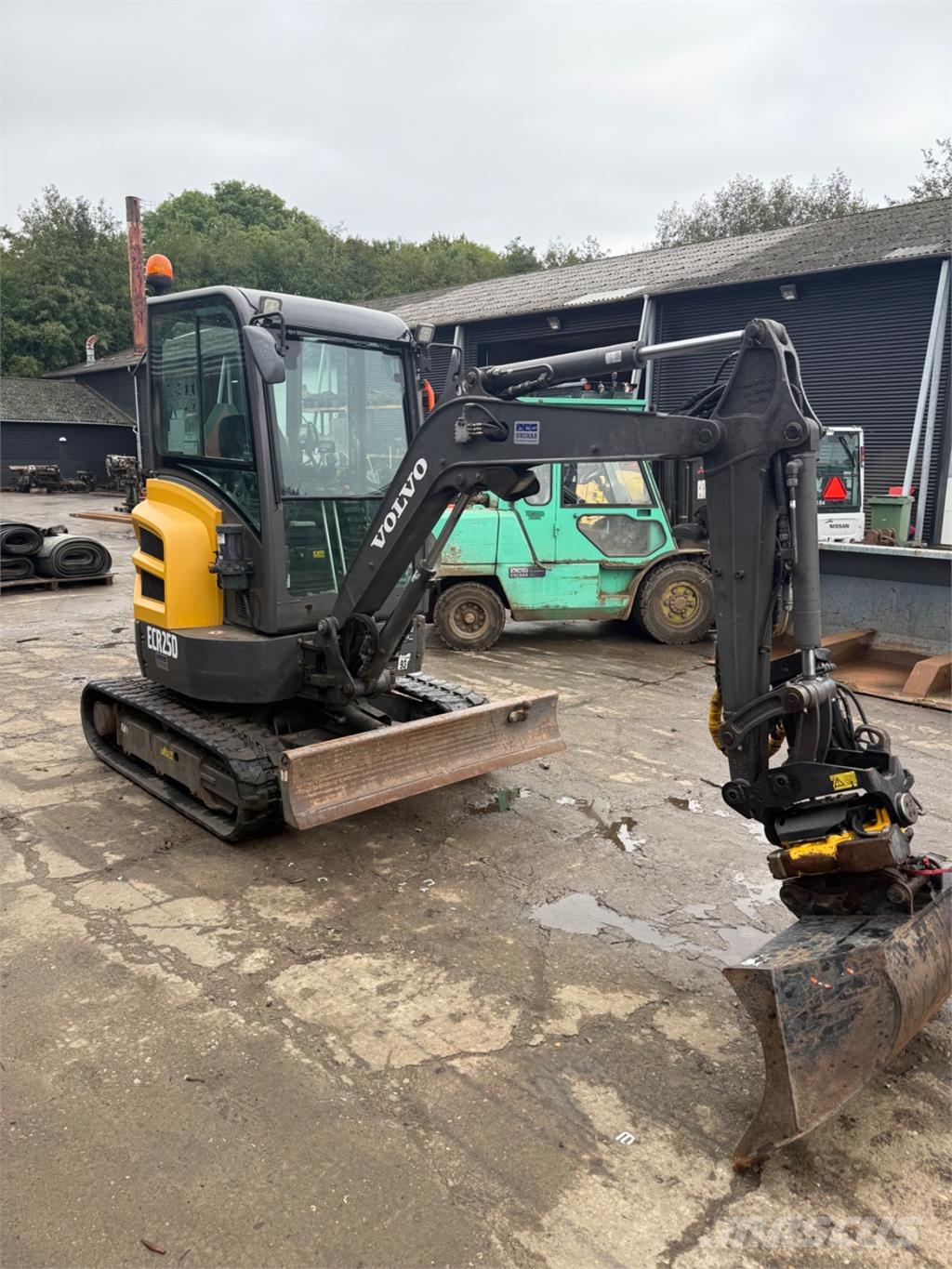 Volvo ECR25D Мини-экскаваторы