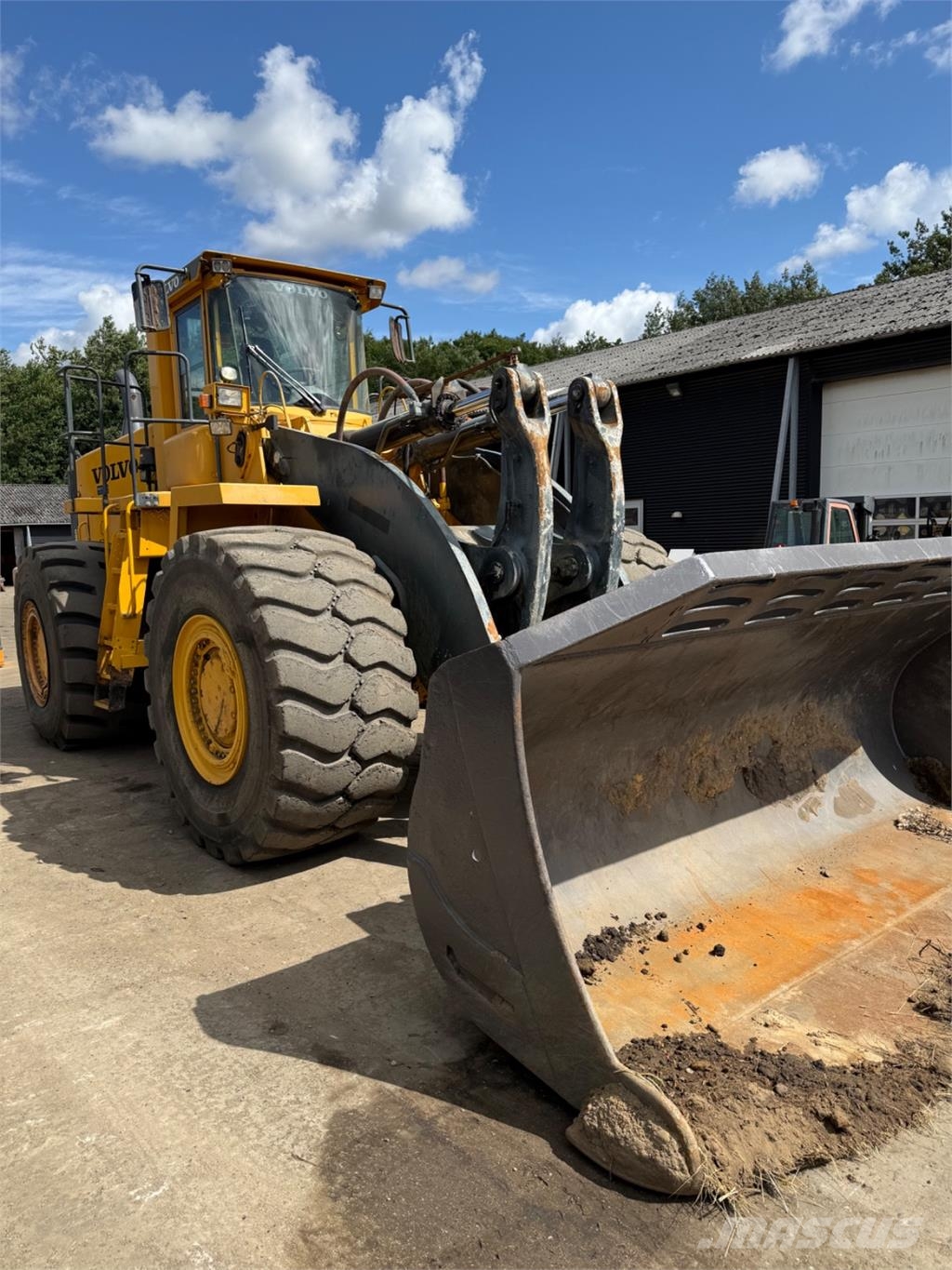 Volvo L330D Колесни товарачи