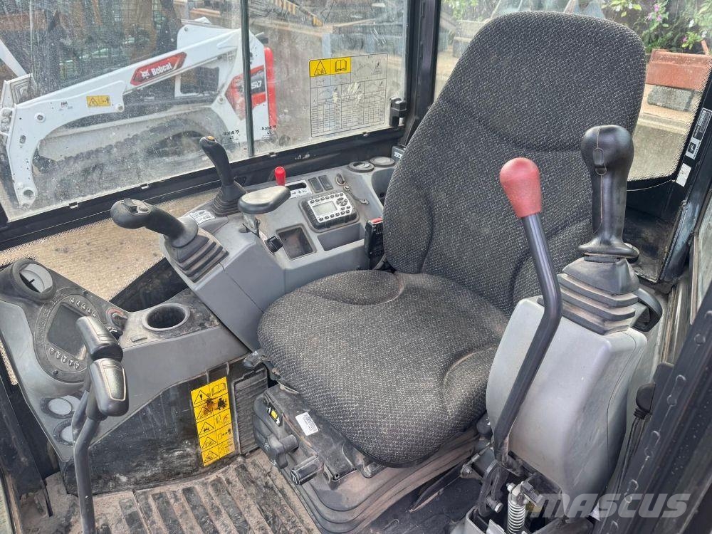 Bobcat E27z Bandgrävare