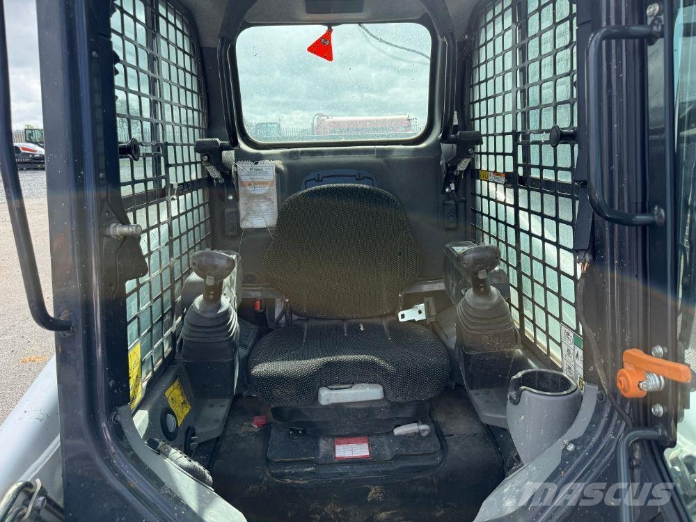 Bobcat T450 Pale cingolate