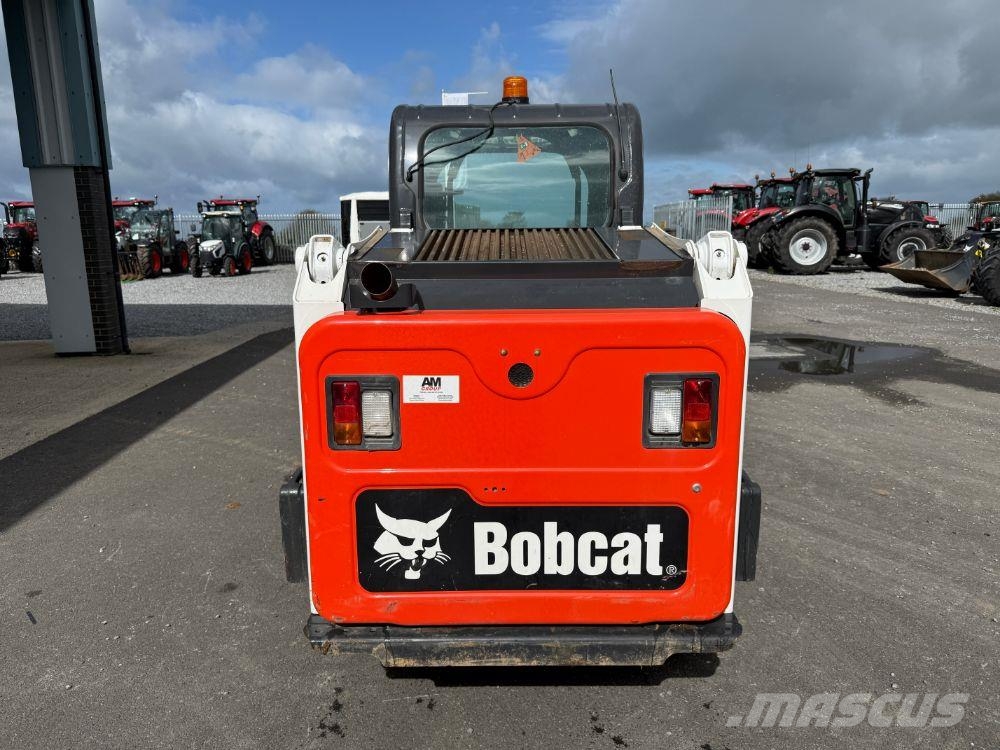 Bobcat T450 Pale cingolate