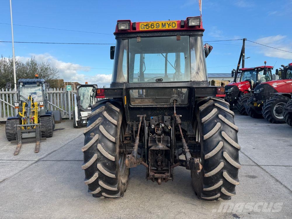 Case IH 885XL Traktoren