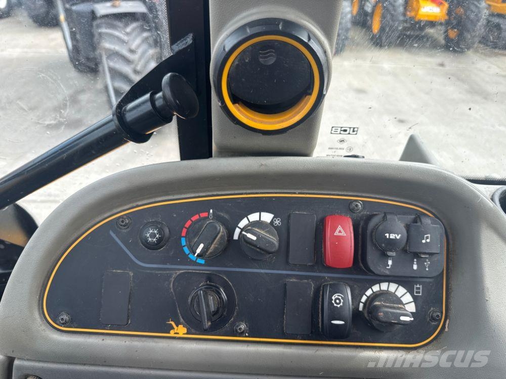 JCB TM320S Telescopic handlers