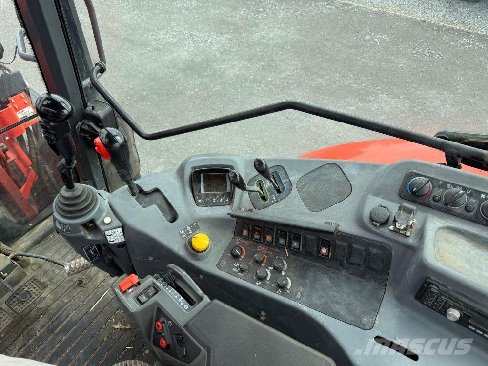 Kubota M115GX Traktorok