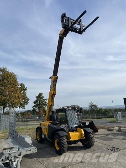 525-60 T4 HiViz 525-60 T4 HiViz Teleskopski kolesni nakladalci