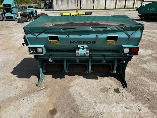  Chip spreader HYDROG Chip spreader HYDROG مكونات أخرى