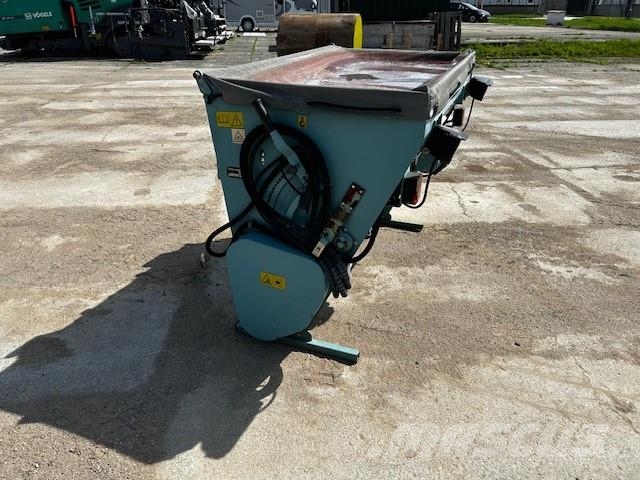 Chip spreader HYDROG Chip spreader HYDROG مكونات أخرى