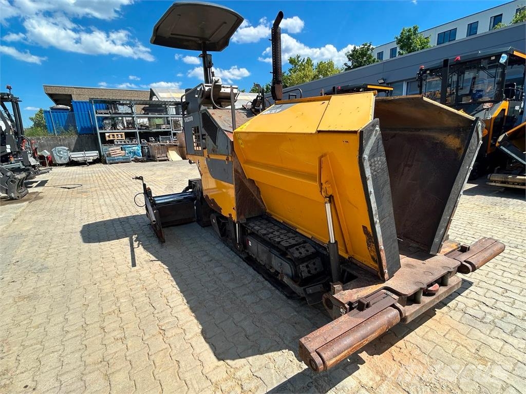 Volvo ABG 2820 Volvo ABG 2820 Asfalta klājēji