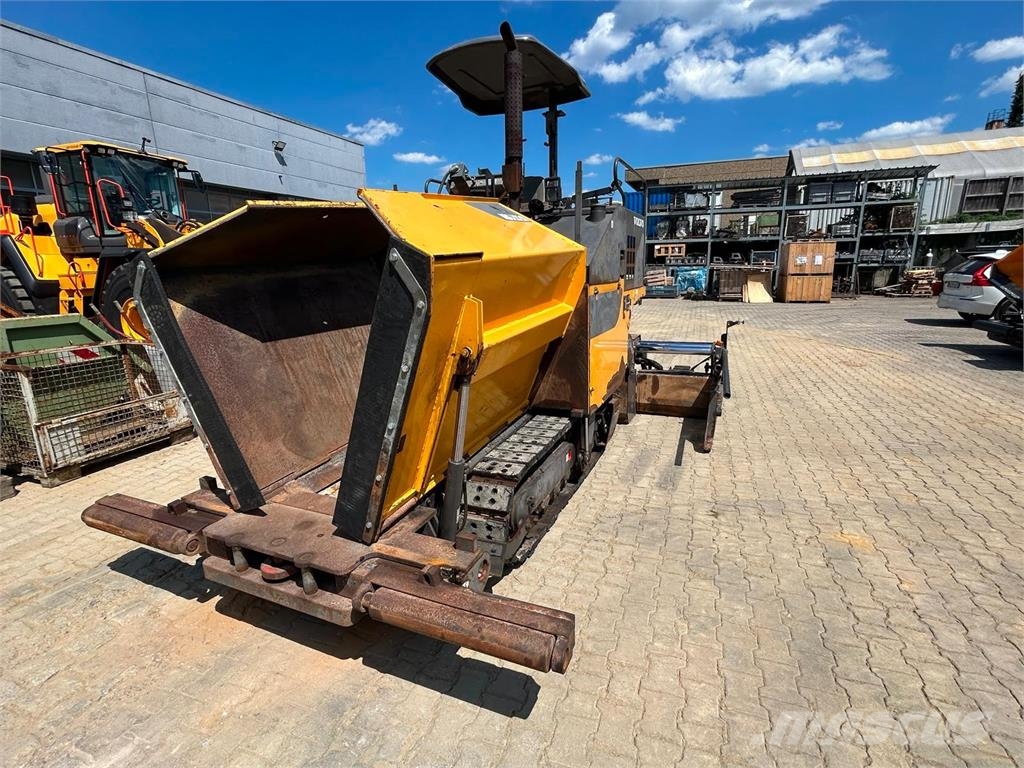 Volvo ABG 2820 Volvo ABG 2820 Asfalta klājēji