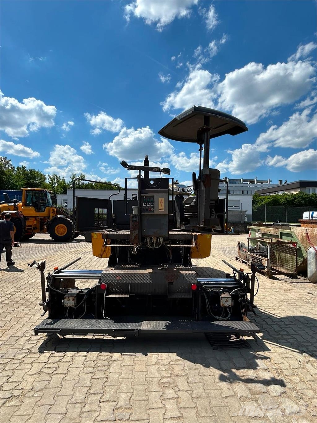 Volvo ABG 2820 Volvo ABG 2820 Asfalta klājēji