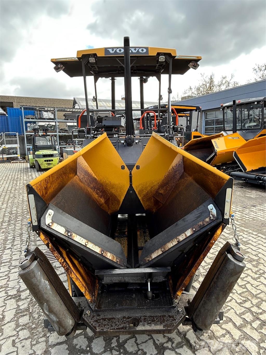 Volvo ABG P2870D VOLVO ABG P2870D Asfaltafwerkmachines