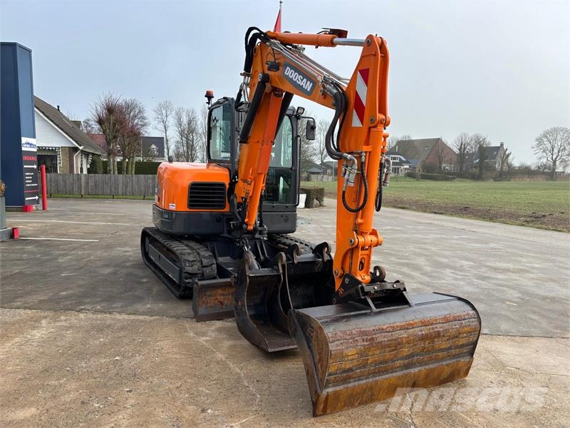 Doosan DX63-3 Kiti naudoti statybos komponentai