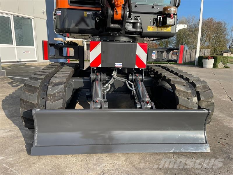 Doosan DX63-3 Kiti naudoti statybos komponentai