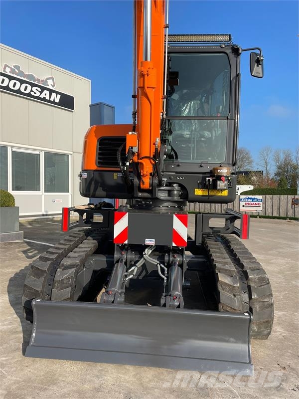 Doosan DX63-3 Kiti naudoti statybos komponentai