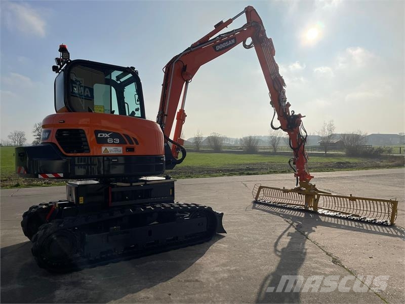 Doosan DX63-3 Kiti naudoti statybos komponentai