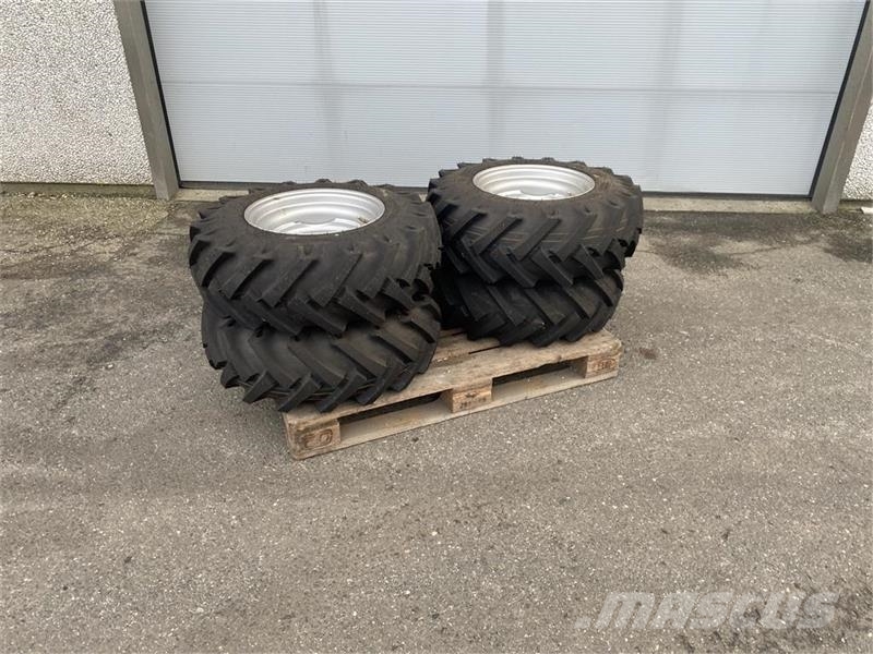 - - - 4 stk nye dæk Tyres, wheels and rims