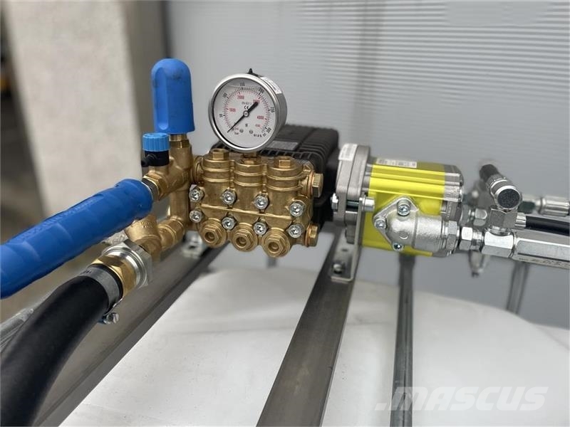 AB Mobil 200bar / 15 L/min 640L. Inkl. slange og lans Waterdrukreinigers