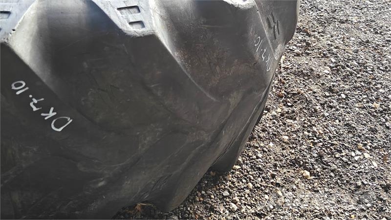 Alliance 600/65 R28 XXX タイヤ、ホイル、リム