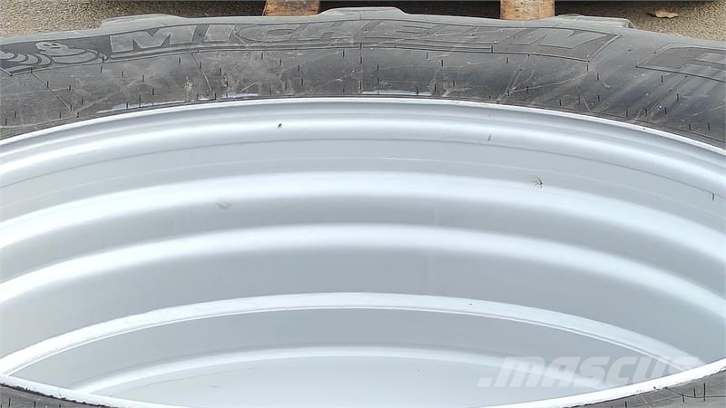 Amazone Sprøjtehjul XXX  650/85R38 Gume, točkovi i felne