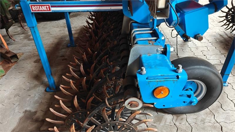 Carre Rotanet Repliable  8m. Other farming machines