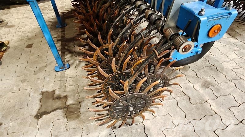  Carre Rotanet Repliable  8m. Other farming machines