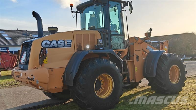 CASE 721F Chargeuse sur pneus
