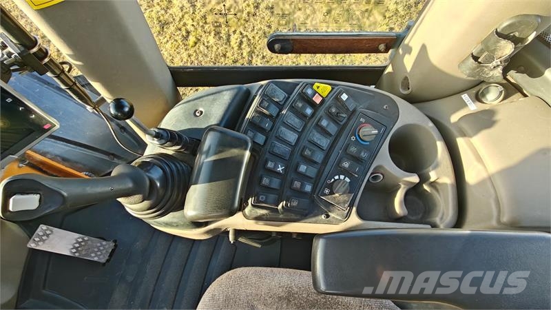 CASE 721F Chargeuse sur pneus