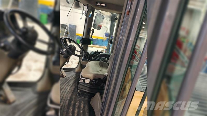 CASE 721F Chargeuse sur pneus