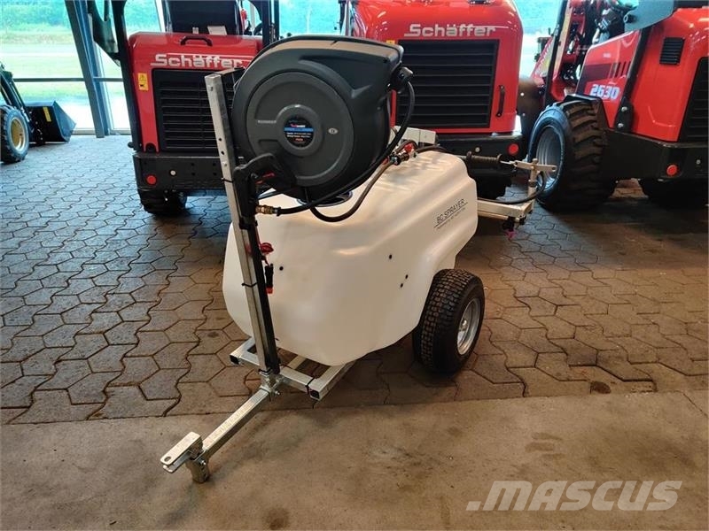 - - - DANSK KVALITET - 230 liter, 3 meter bom Pulverizadora de césped