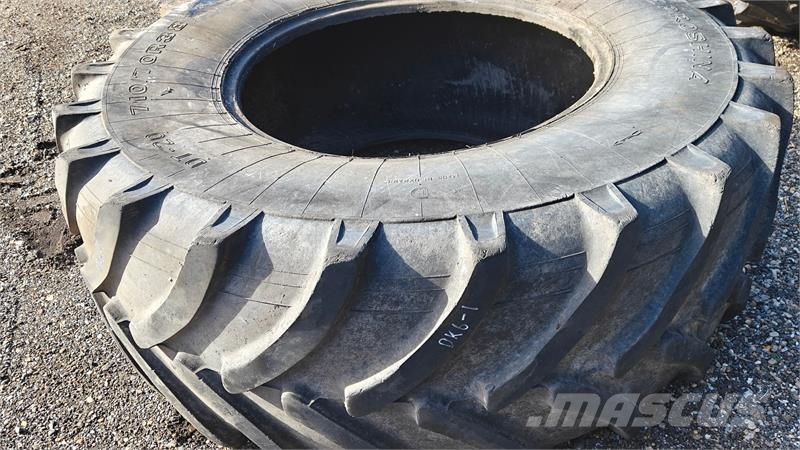  Dneproshina 710/70 R38 XXX الإطارات والعجلات والحافات