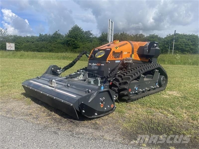 Energreen RoboEVO Inkl. 130cm slagleklipper og Warn el-spil Ρομποτικά Χορτοκοπτικά